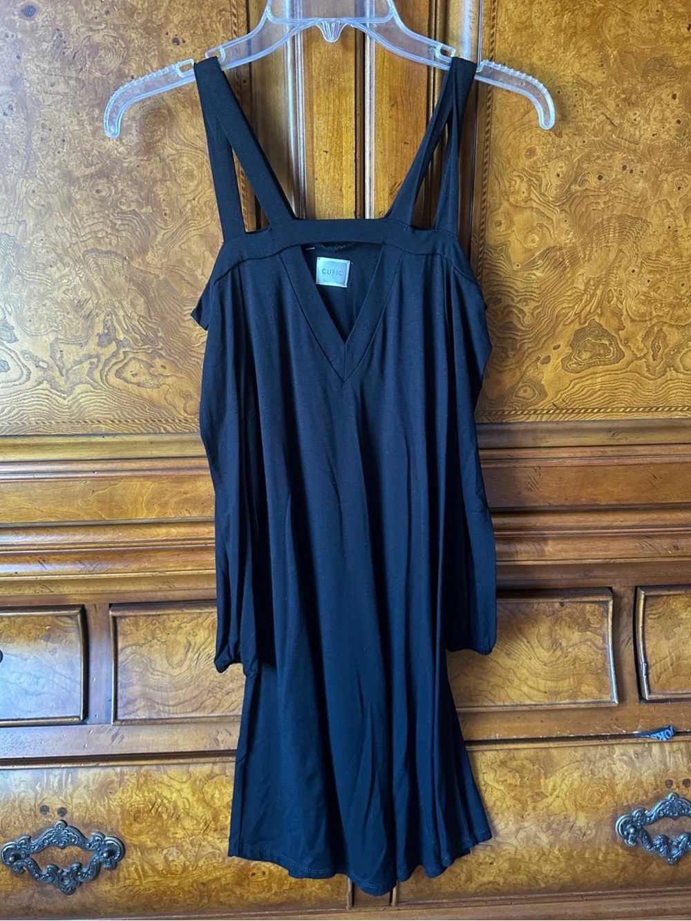 Cupio Black Cold Shoulder Dress Size Small NWOT Long Sleeve Cutout Shoulder